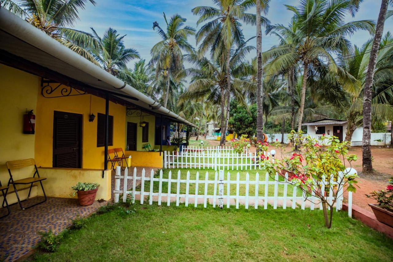 Vinsons Cottages Colva Exterior photo